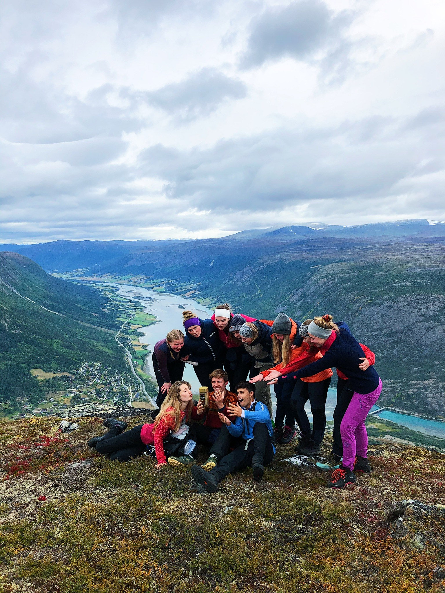 gruppebilde, fjelltur, på toppen