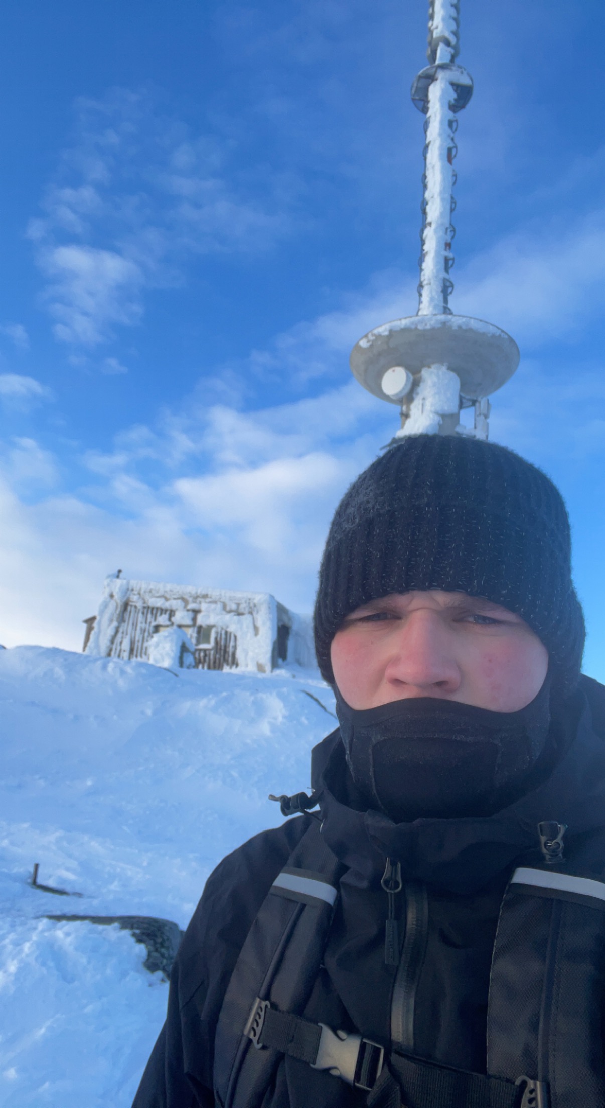 Selfie av mann på tur på vinter. Turen gikk til Linken, Narvik.